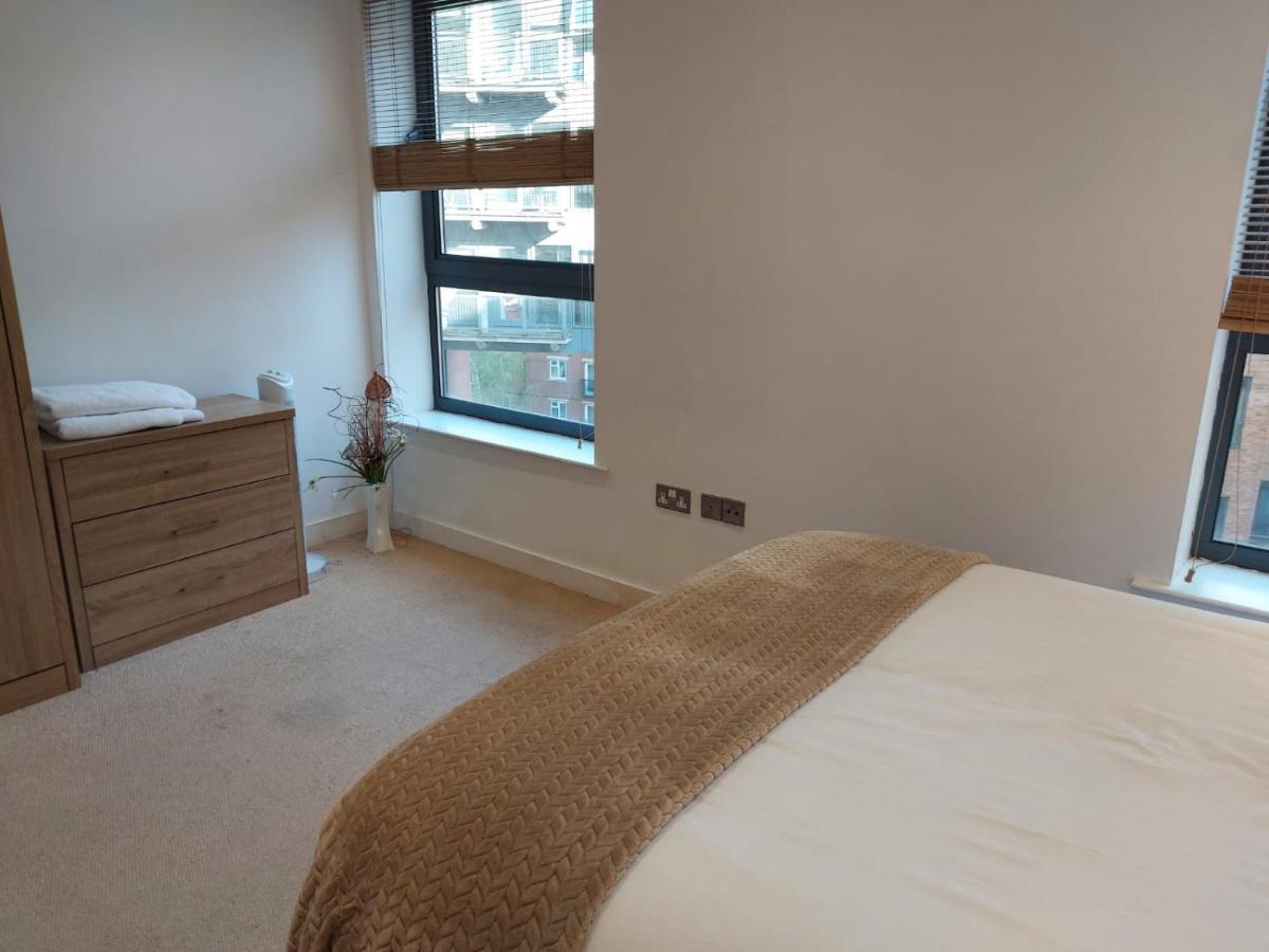 City 2 Bed, 2 Bath, Free Parking & Wifi Sheffield Buitenkant foto