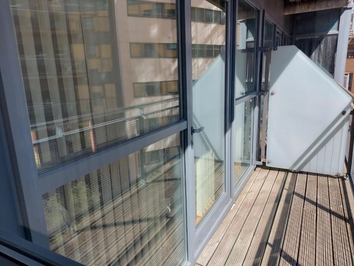 City 2 Bed, 2 Bath, Free Parking & Wifi Sheffield Buitenkant foto