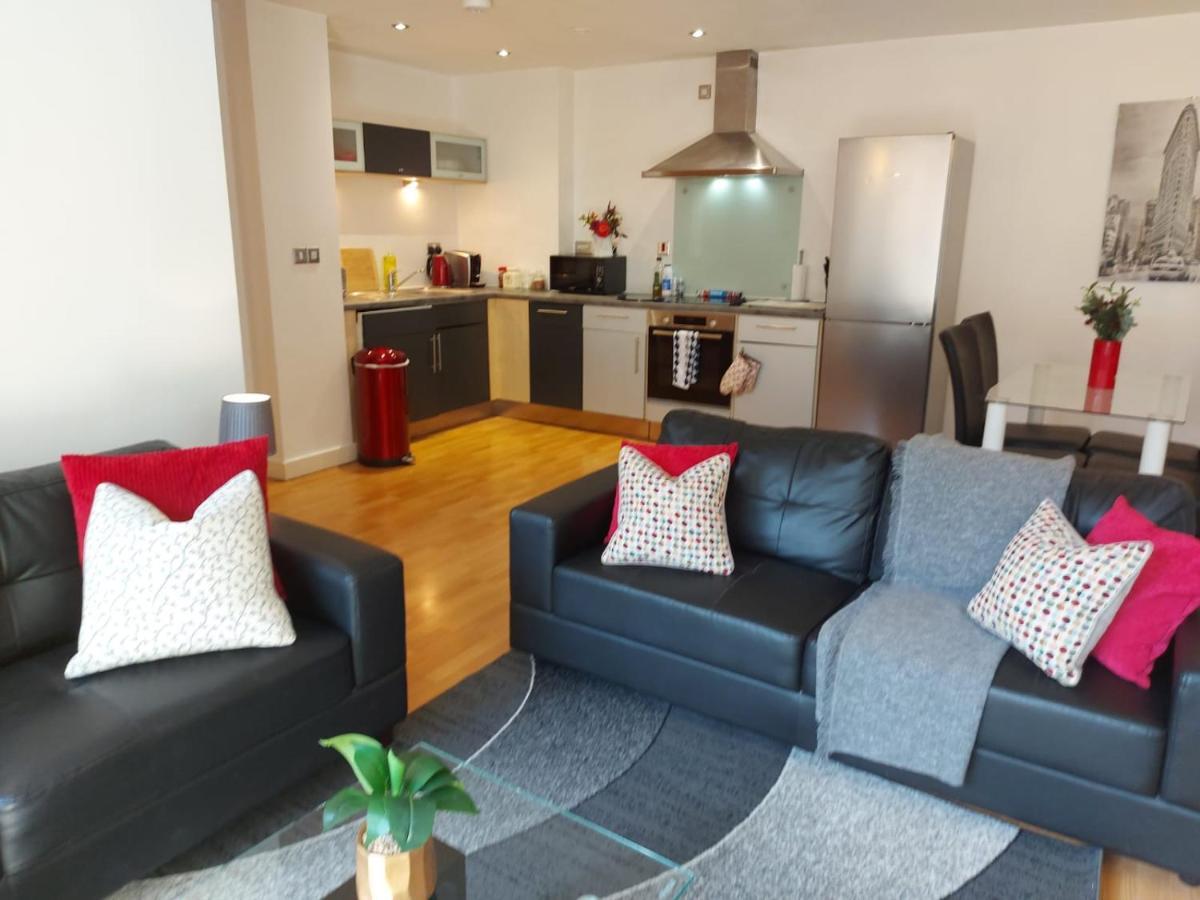 City 2 Bed, 2 Bath, Free Parking & Wifi Sheffield Buitenkant foto